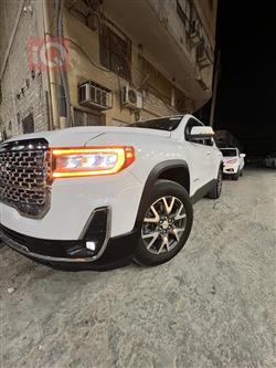 GMC Acadia